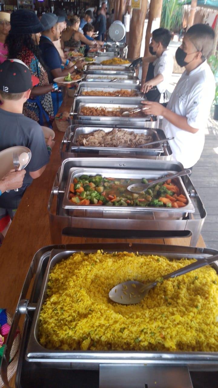 Comida buffet incluida en el tour